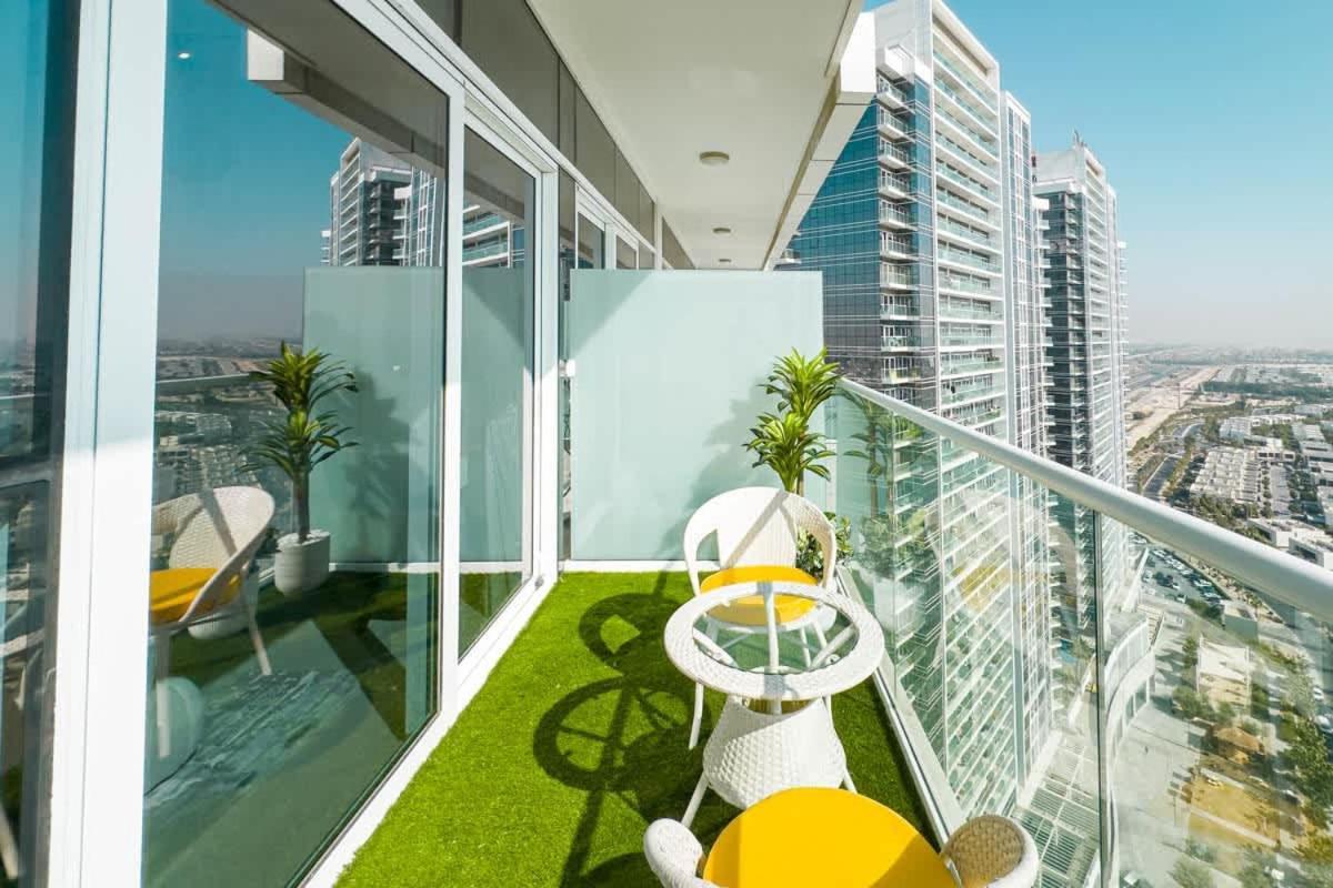 Modern On Golf Course - Damac Hills Appartement